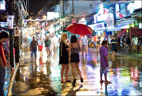 rainy-night-in-patong