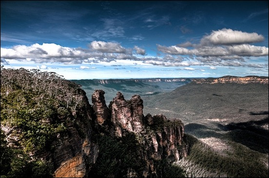 back-to-the-blue-mountains-
