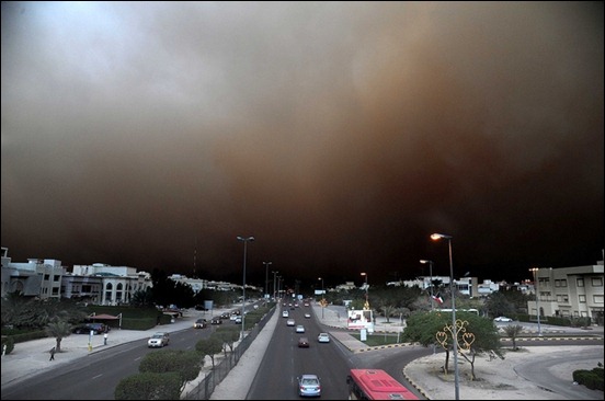massive-kuwait-sand-storm-